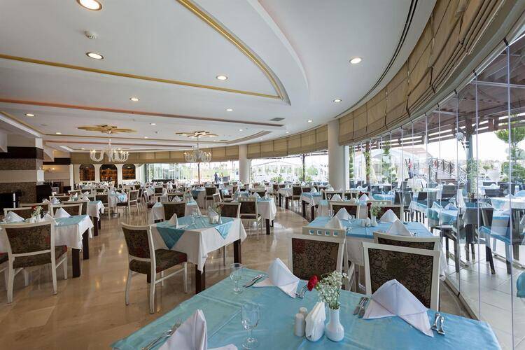 Roma Beach Resort & Spa