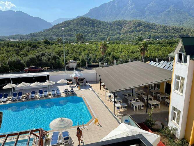 Ares Kemer