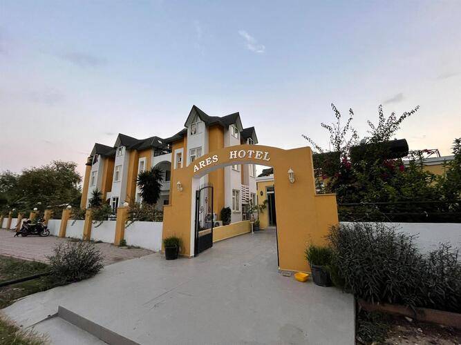 Ares Kemer