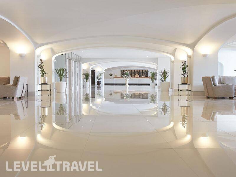 Фотография Grecotel Lux. Me Daphnila Bay Dassia Luxury Resort (Ex.Grecotel Daphnila Bay Thalasso)