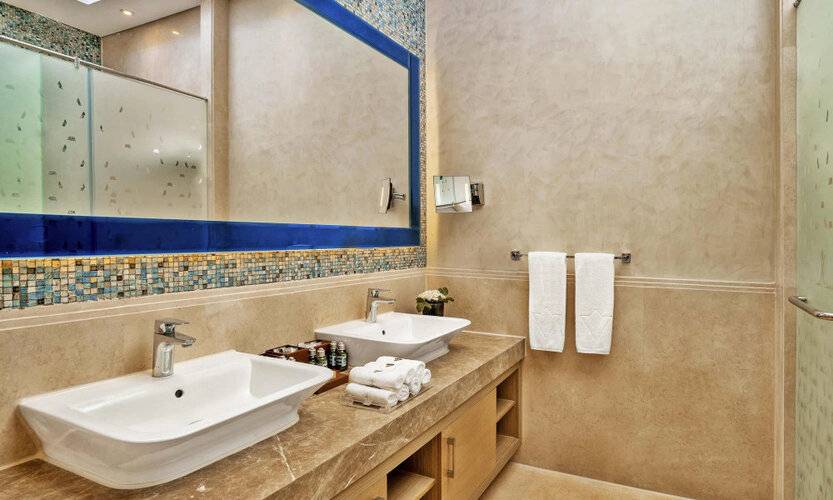Rixos Premium Magawish Suites & Villas