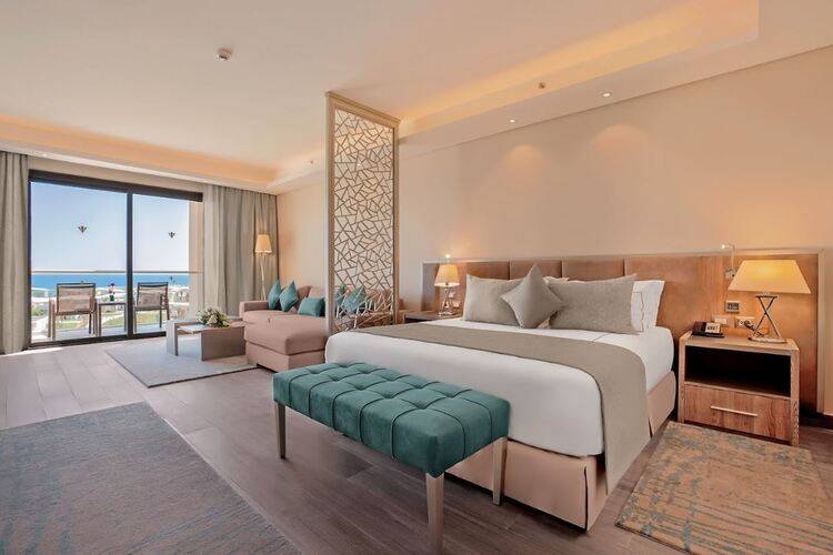 Rixos Premium Magawish Suites & Villas