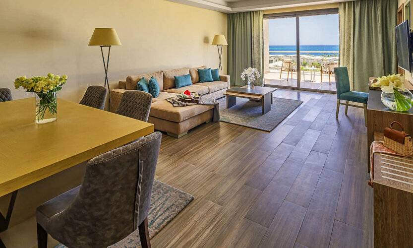 Rixos Premium Magawish Suites & Villas