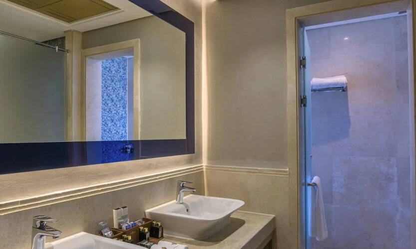 Rixos Premium Magawish Suites & Villas