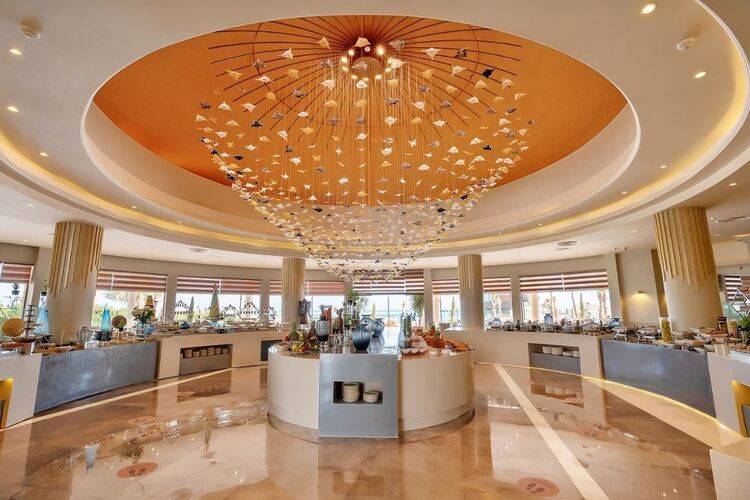 Rixos Premium Magawish Suites & Villas