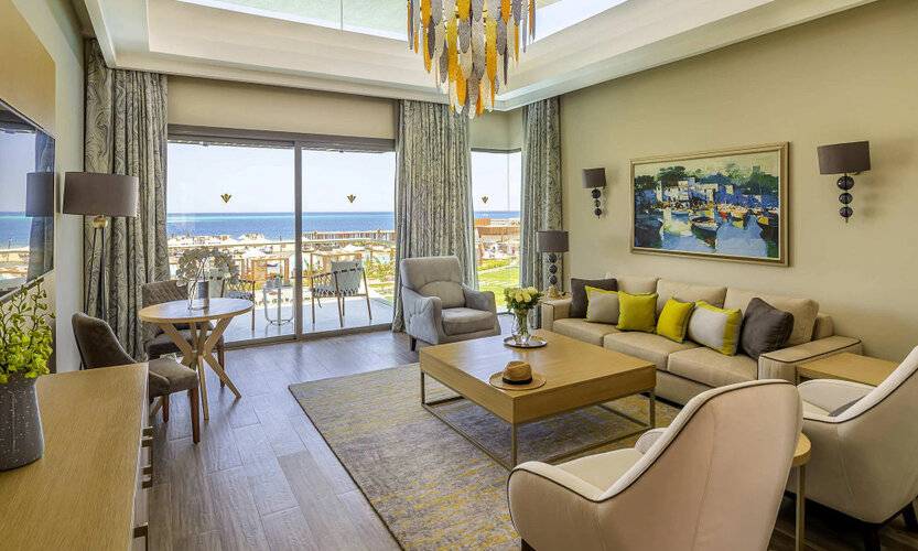 Rixos Premium Magawish Suites & Villas