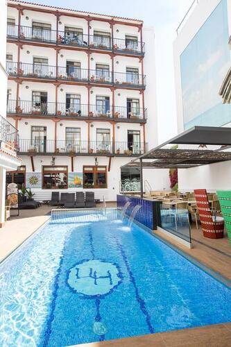 Hotel Neptuno & Apartments