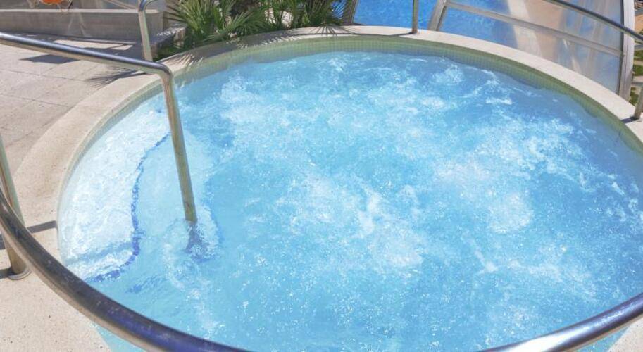 GHT Aquarium Hotel