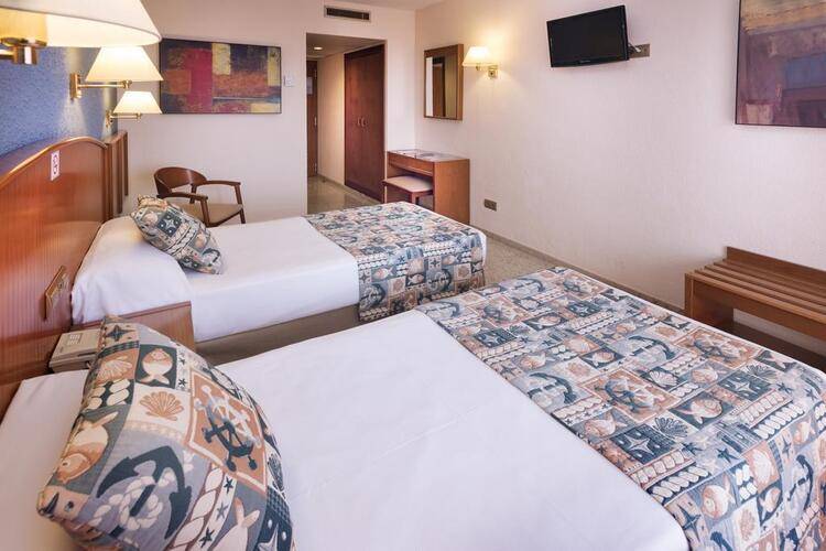 GHT Oasis Park Hotel