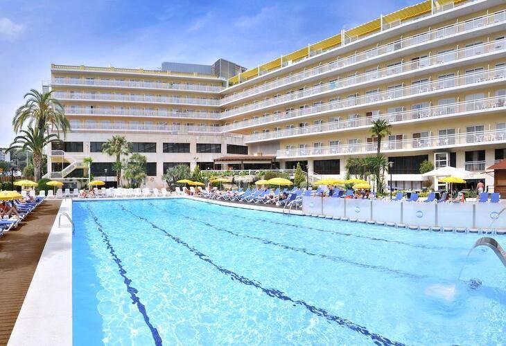 GHT Oasis Park Hotel