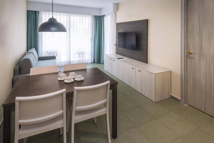 GHT Oasis Park Hotel