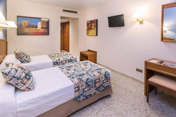 GHT Oasis Park Hotel