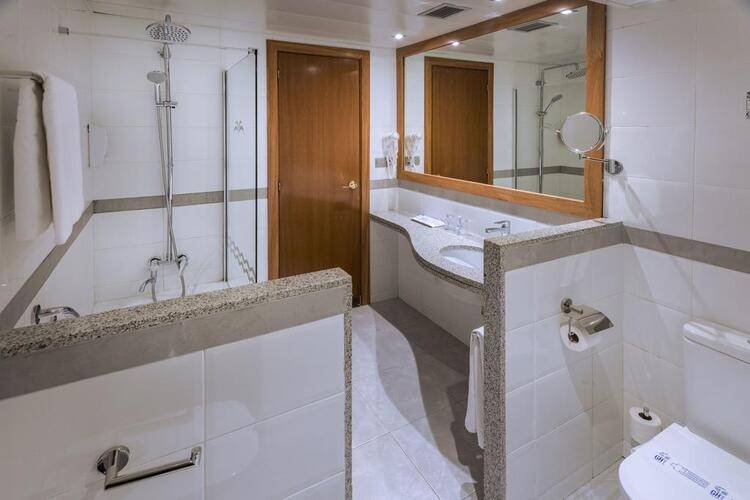 GHT Oasis Park Hotel