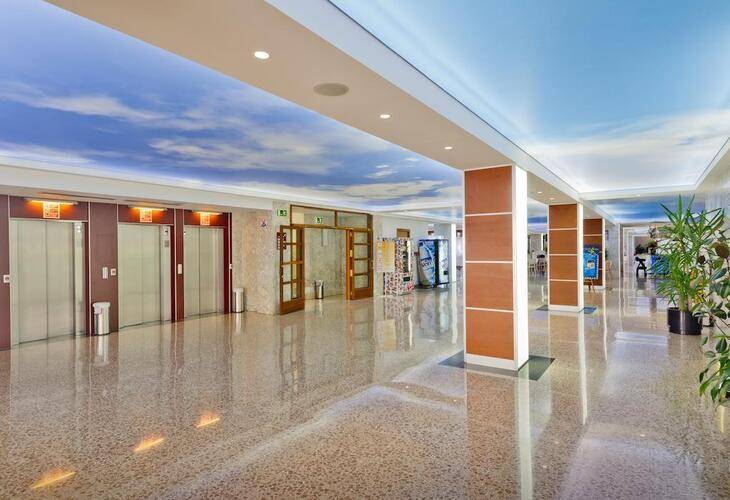 GHT Oasis Park Hotel