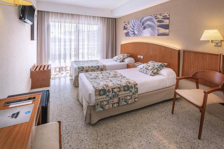 GHT Oasis Park Hotel