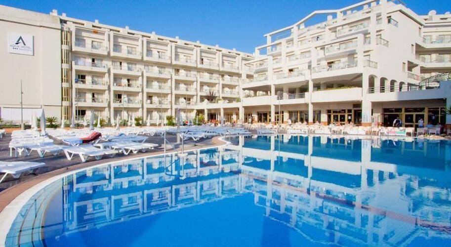 Aqua Hotel Aquamarina