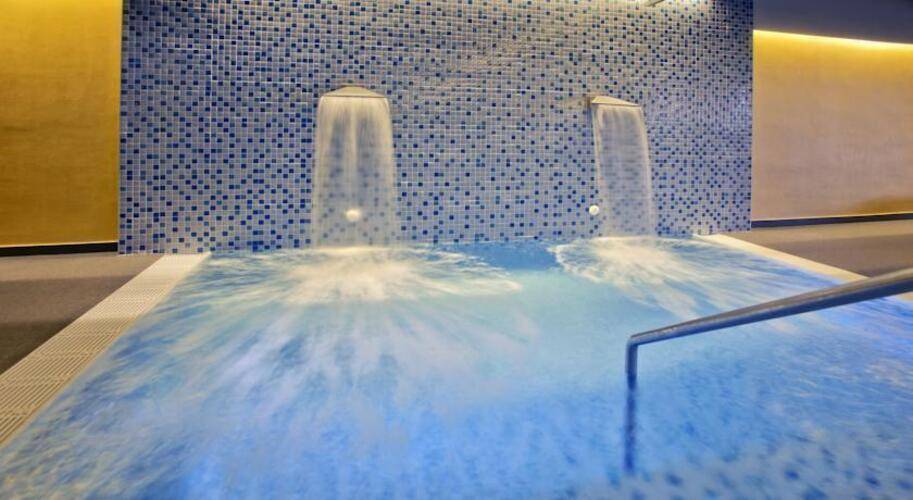 Aqua Hotel Aquamarina