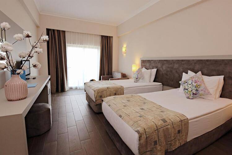 Yasmin Resort