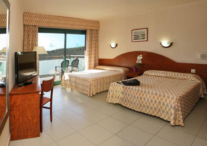 Fenals Garden Hotel