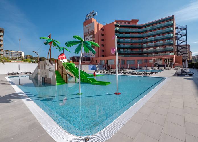 Fenals Garden Hotel