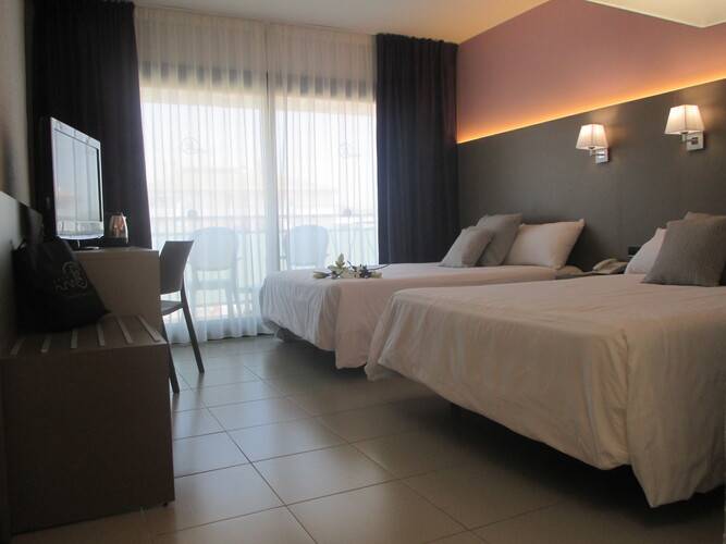 Fenals Garden Hotel