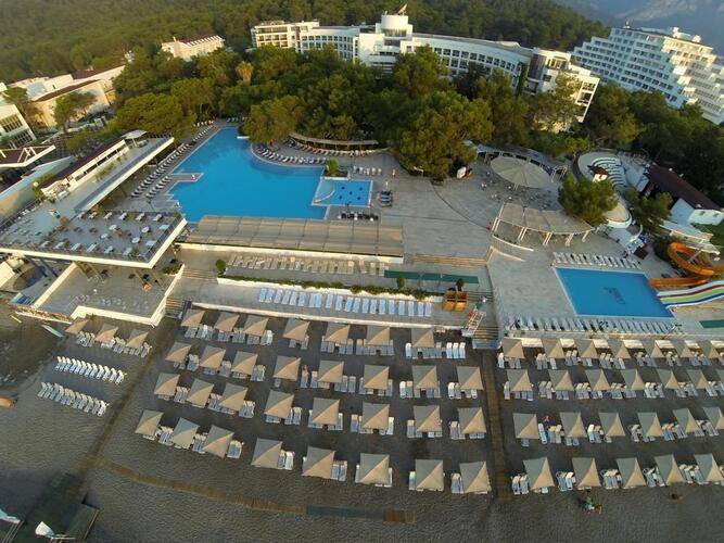 Perre La Mer Hotel