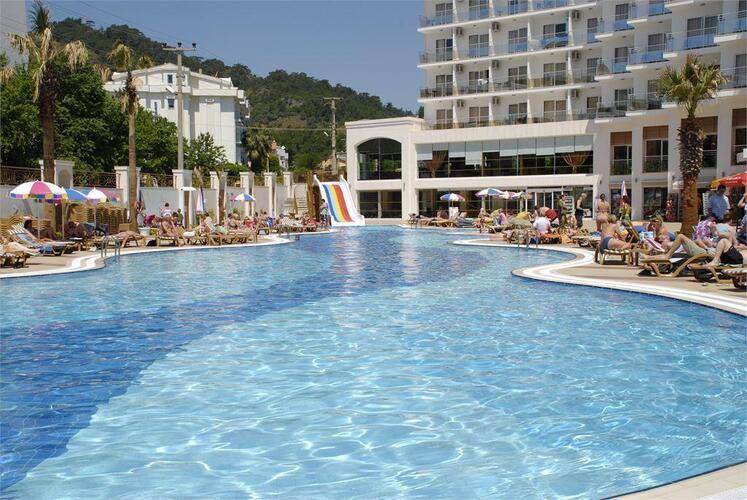 Grand Ideal Premium