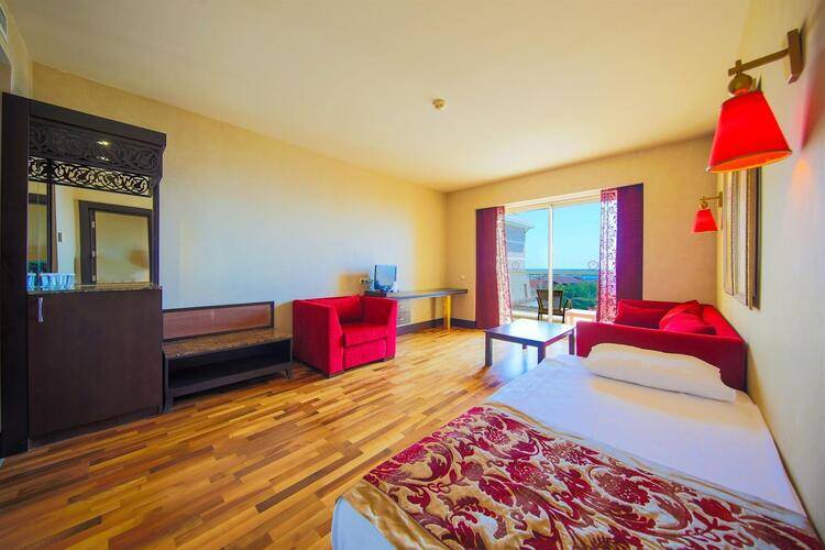Horus Paradise Luxury Resort