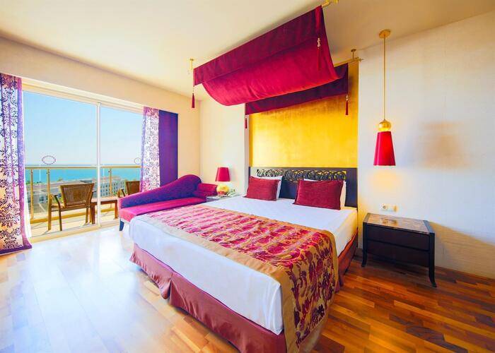 Horus Paradise Luxury Resort