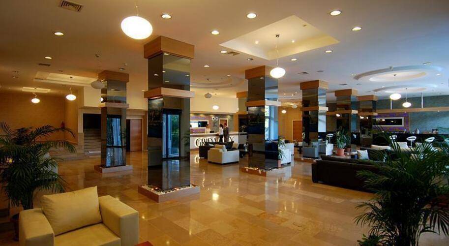 Nashira City Resort Hotel (Ex.Grida City)