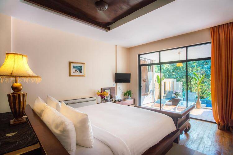 Koh Chang Cliff Beach Resort