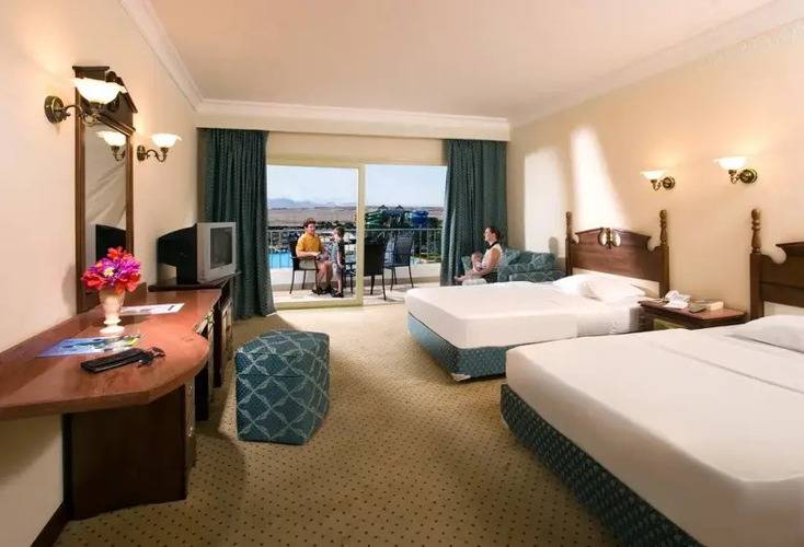 Titanic Resort & Aqua Park