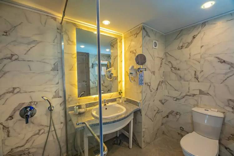 Titanic Resort & Aqua Park