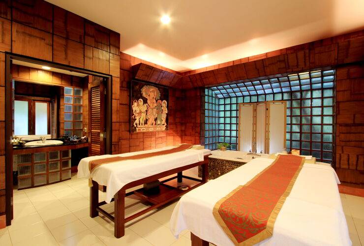 Mom Tri's Villa Royale