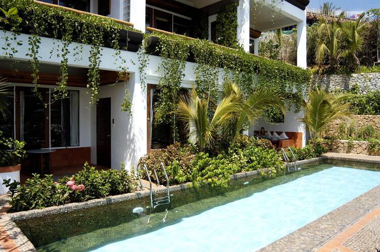 Mom Tri's Villa Royale