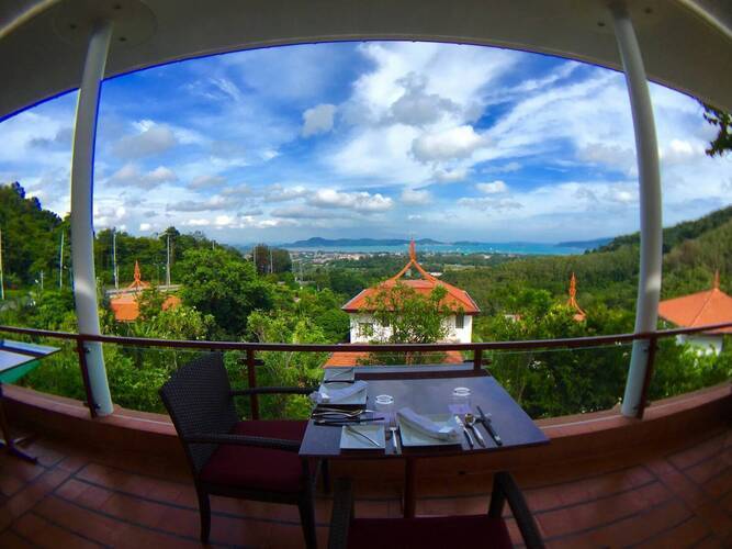 Mom Tri's Villa Royale