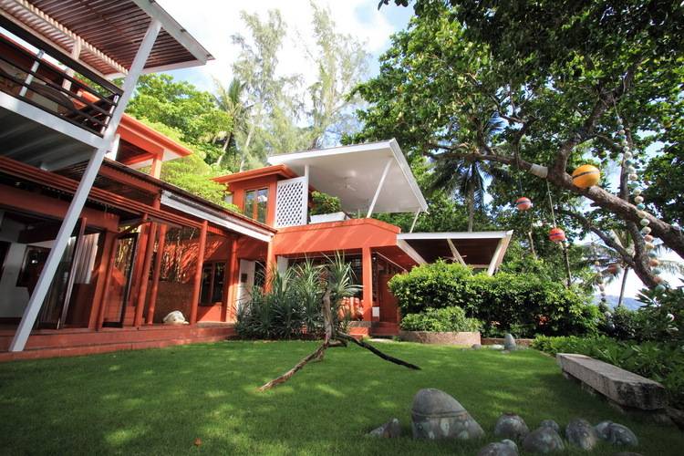 Mom Tri's Villa Royale