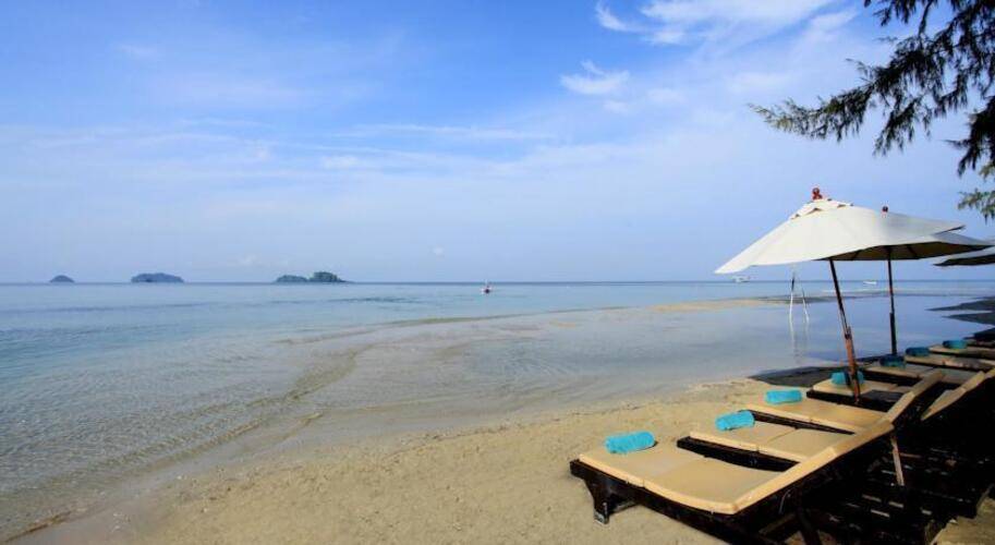 Centara Koh Chang Tropicana Resort