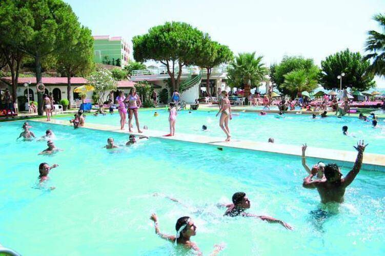 Hotel Grand Efe