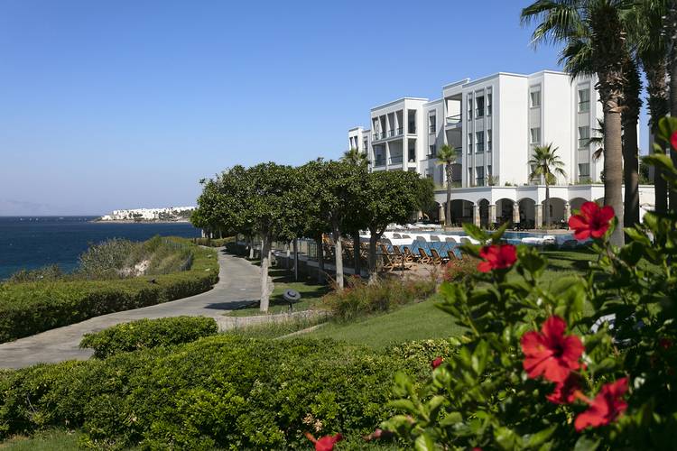 Xanadu Island Hotel