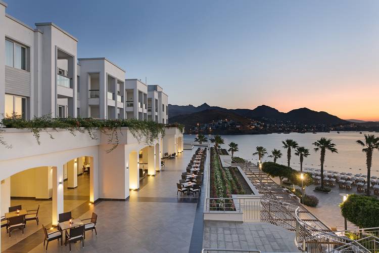 Xanadu Island Hotel