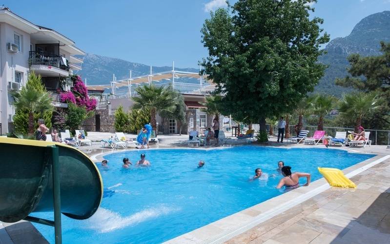 Nicholas Park Hotel