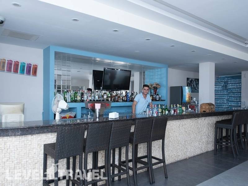 Фотография Nicholas Park Hotel