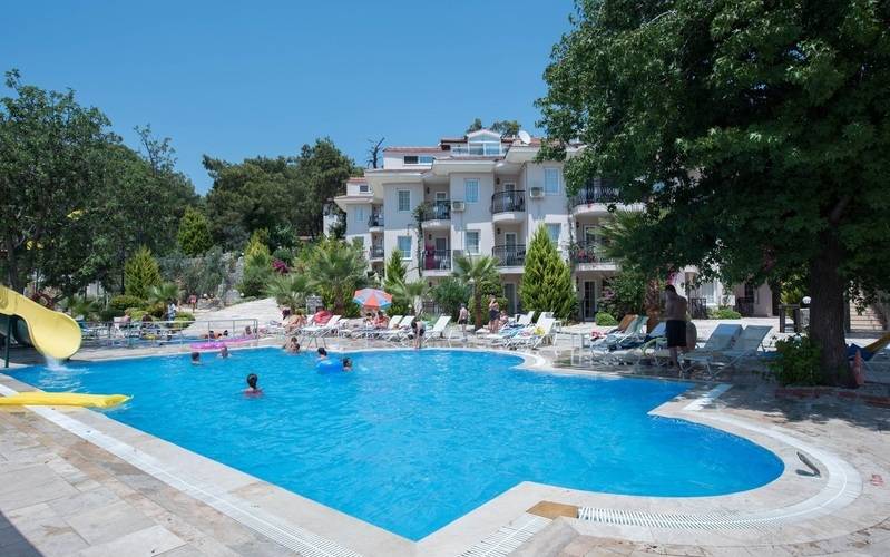 Nicholas Park Hotel