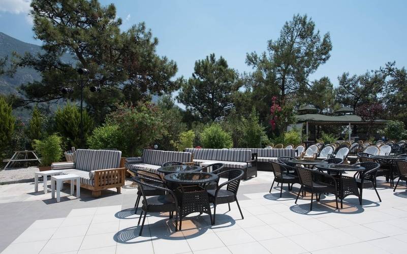Nicholas Park Hotel