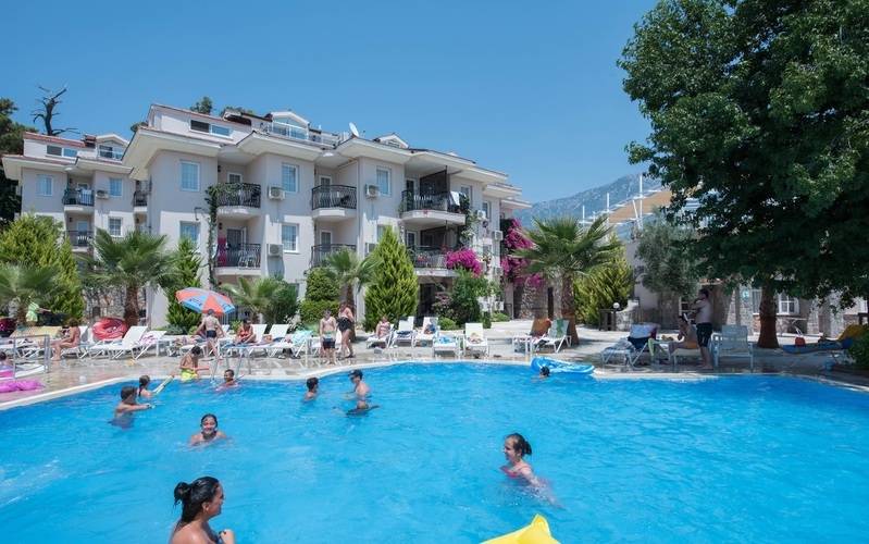 Nicholas Park Hotel