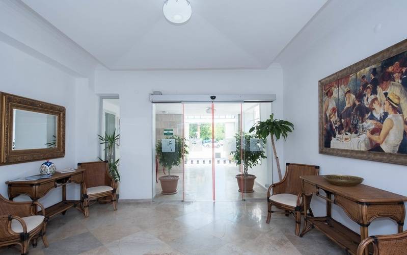 Nicholas Park Hotel