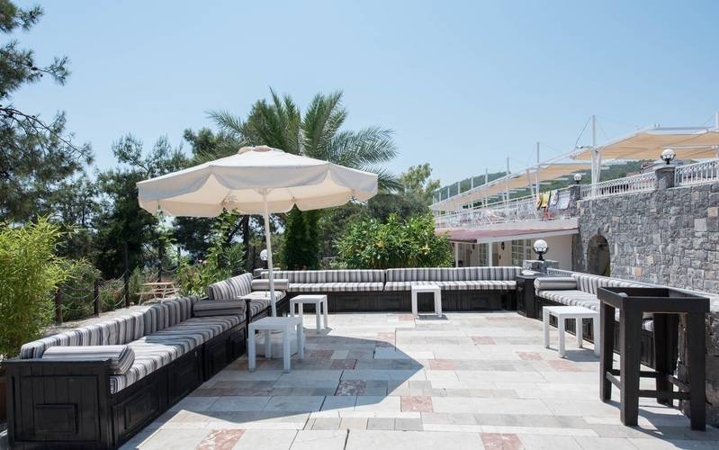 Nicholas Park Hotel