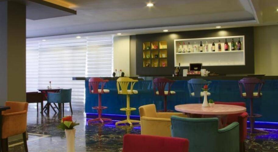 Vela Hotel