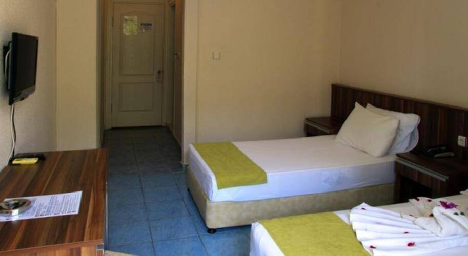 Vela Hotel